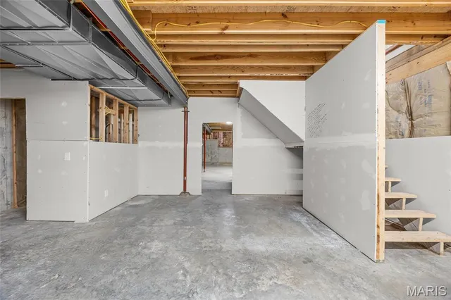 $379,000 | 11336 Choctaw Circle, Ste. Genevieve, MO 63670