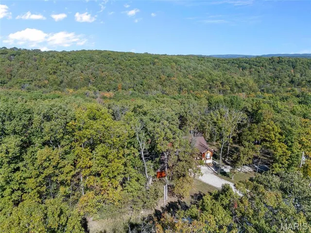 $379,000 | 11336 Choctaw Circle, Ste. Genevieve, MO 63670