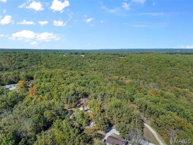 $379,000 | 11336 Choctaw Circle, Ste. Genevieve, MO 63670