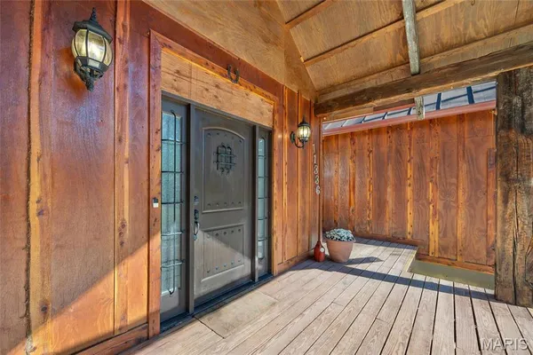 $379,000 | 11336 Choctaw Circle, Ste. Genevieve, MO 63670