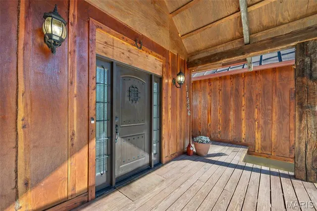 $379,000 | 11336 Choctaw Circle, Ste. Genevieve, MO 63670