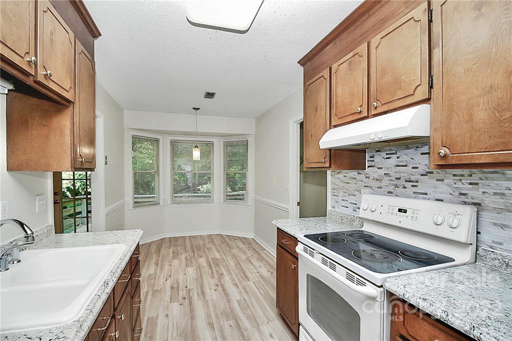6535 Porterfield Road Charlotte, NC 28226 - Photo 7 of 33 Gallery Image 7