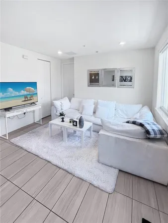 $430,000 | 6416 Northwest 102nd Court, Unit 304, Doral, FL 33178