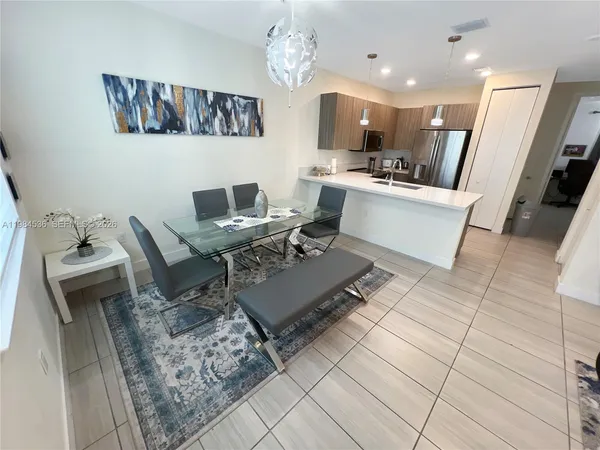 $430,000 | 6416 Northwest 102nd Court, Unit 304, Doral, FL 33178
