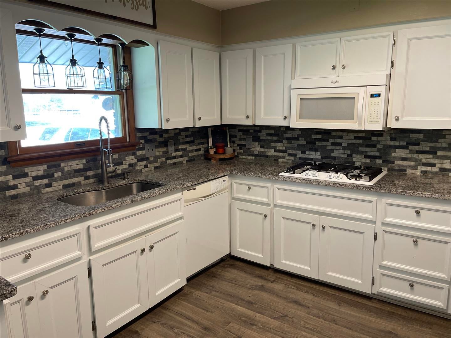 2364 Vanyea Road Cheboygan, MI 49721 - Photo 4 of 38 Gallery Image 4