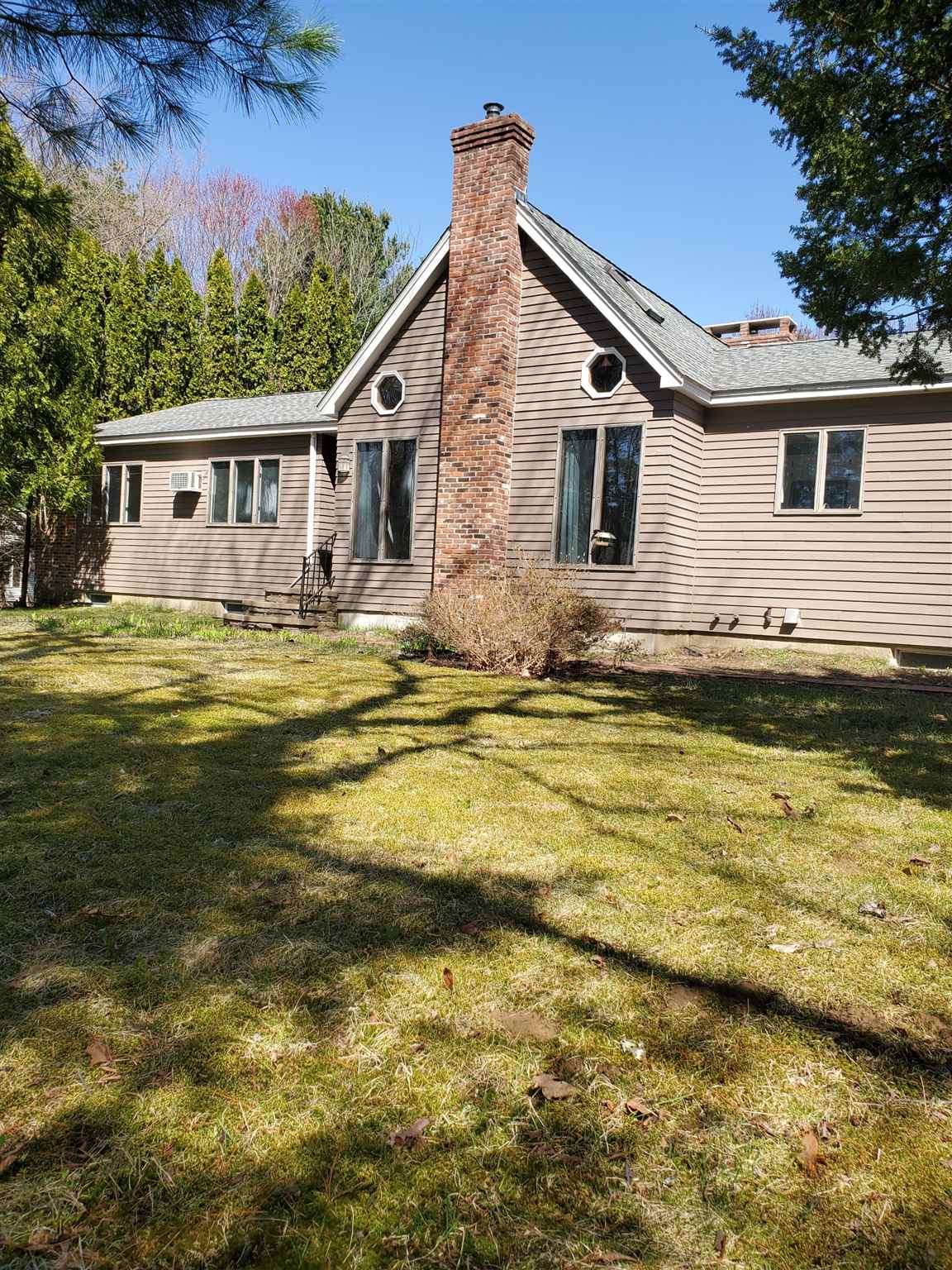 147 County Farm Road Dover, NH 03820 - Photo 2 of 39 Gallery Image 2