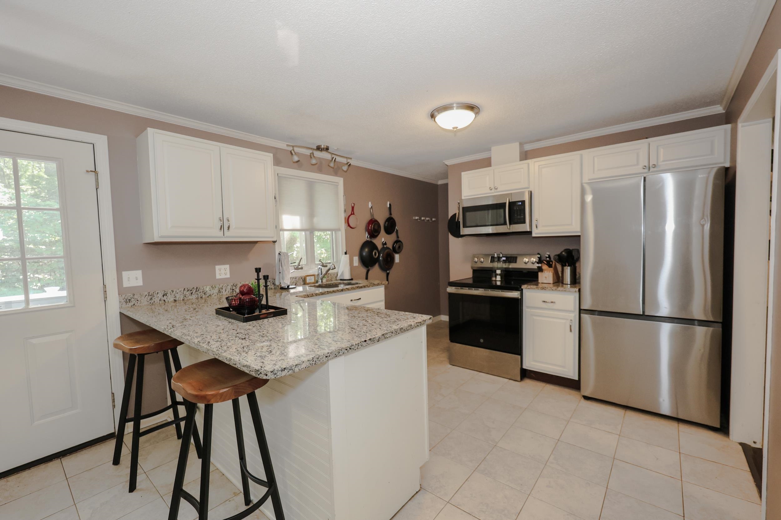 105 Kilrea Road Derry, NH 03038 - Photo 5 of 28