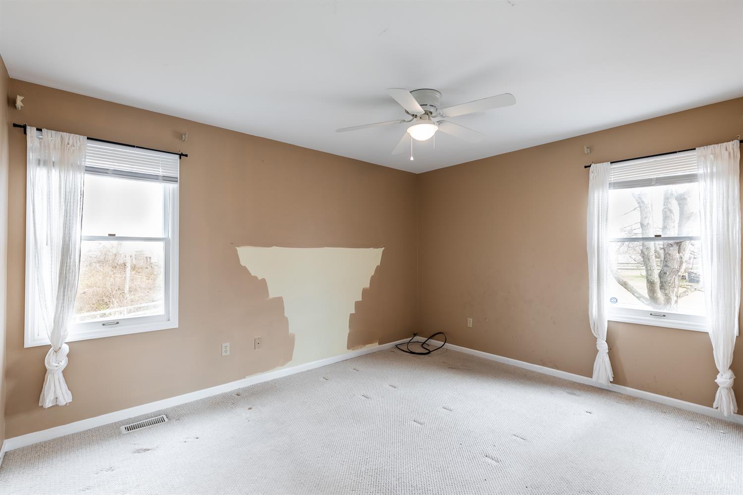 647 Regent Road Cincinnati, OH 45245 - Photo 20 of 38 Gallery Image 20