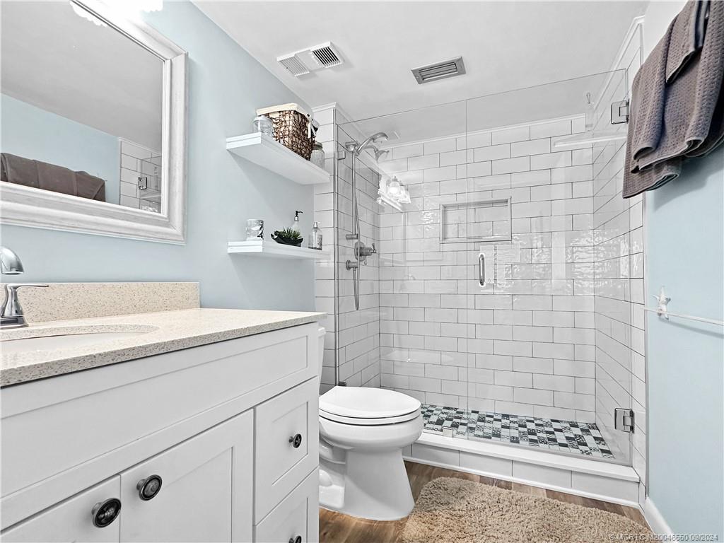 40 Northeast Plantation Road, Unit 404 Stuart, FL 34996 - Photo 11 of 29