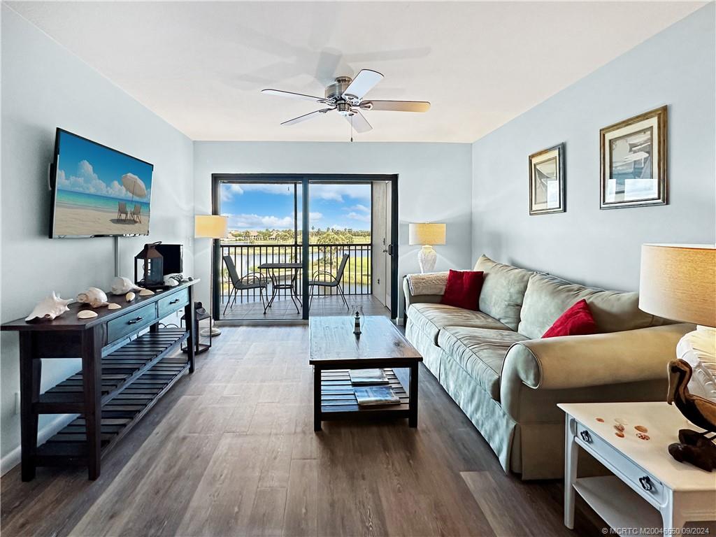 40 Northeast Plantation Road, Unit 404 Stuart, FL 34996 - Photo 5 of 29