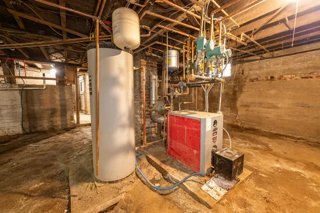 $1,200,000 | 6 Various Addresses, Mexico, ME 04257