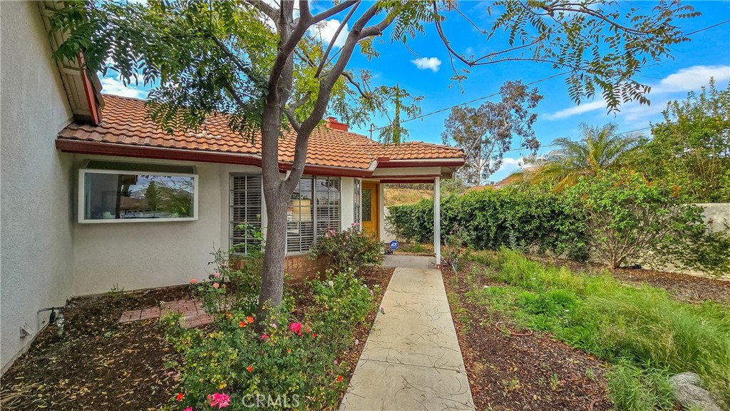 11357 Gramercy Place Riverside, CA 92505 - Photo 51 of 65 Path to the front door