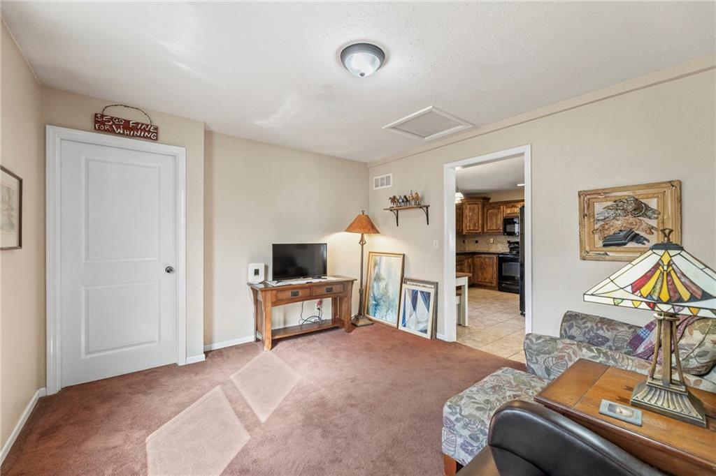 104 Southwest Alderson Place Lee's Summit, MO 64063 - Photo 11 of 23