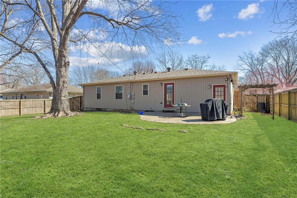 104 Southwest Alderson Place Lee's Summit, MO 64063 - Photo 19 of 23