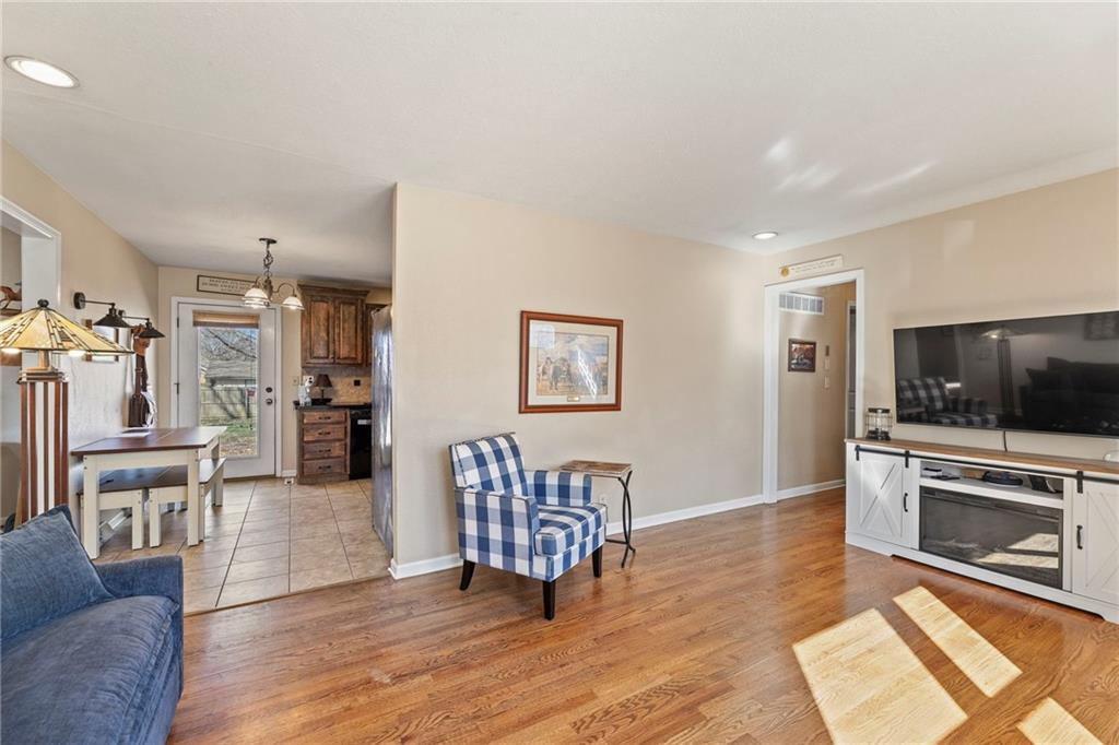 104 Southwest Alderson Place Lee's Summit, MO 64063 - Photo 6 of 23