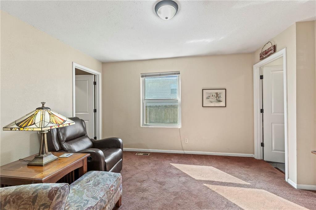 104 Southwest Alderson Place Lee's Summit, MO 64063 - Photo 9 of 23