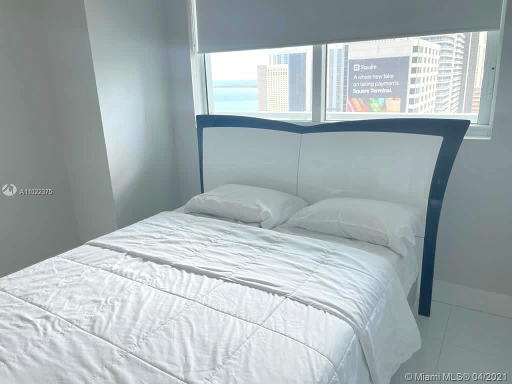 244 Biscayne Boulevard, Unit 3003 Miami, FL 33132 - Photo 19 of 30