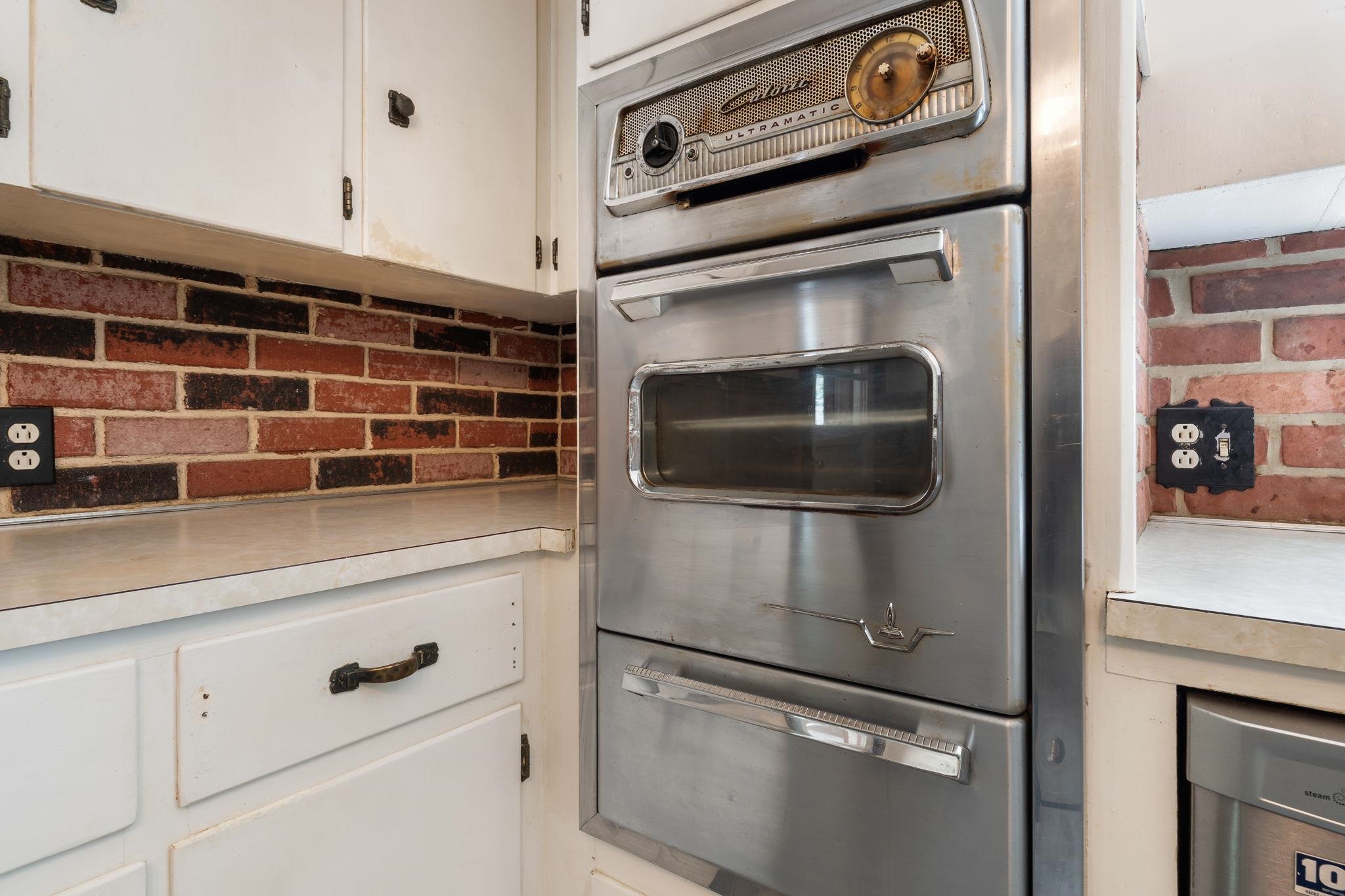 42 Oak Street Rochester, NH 03839 - Photo 10 of 36