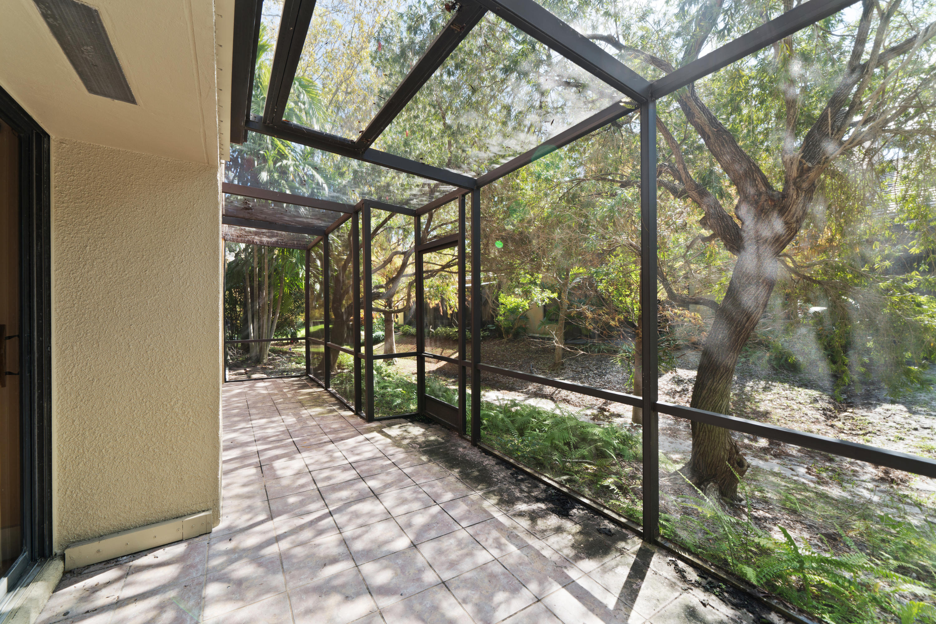 768 St Albans Drive Boca Raton, FL 33486 - Photo 16 of 29 Screened Patio