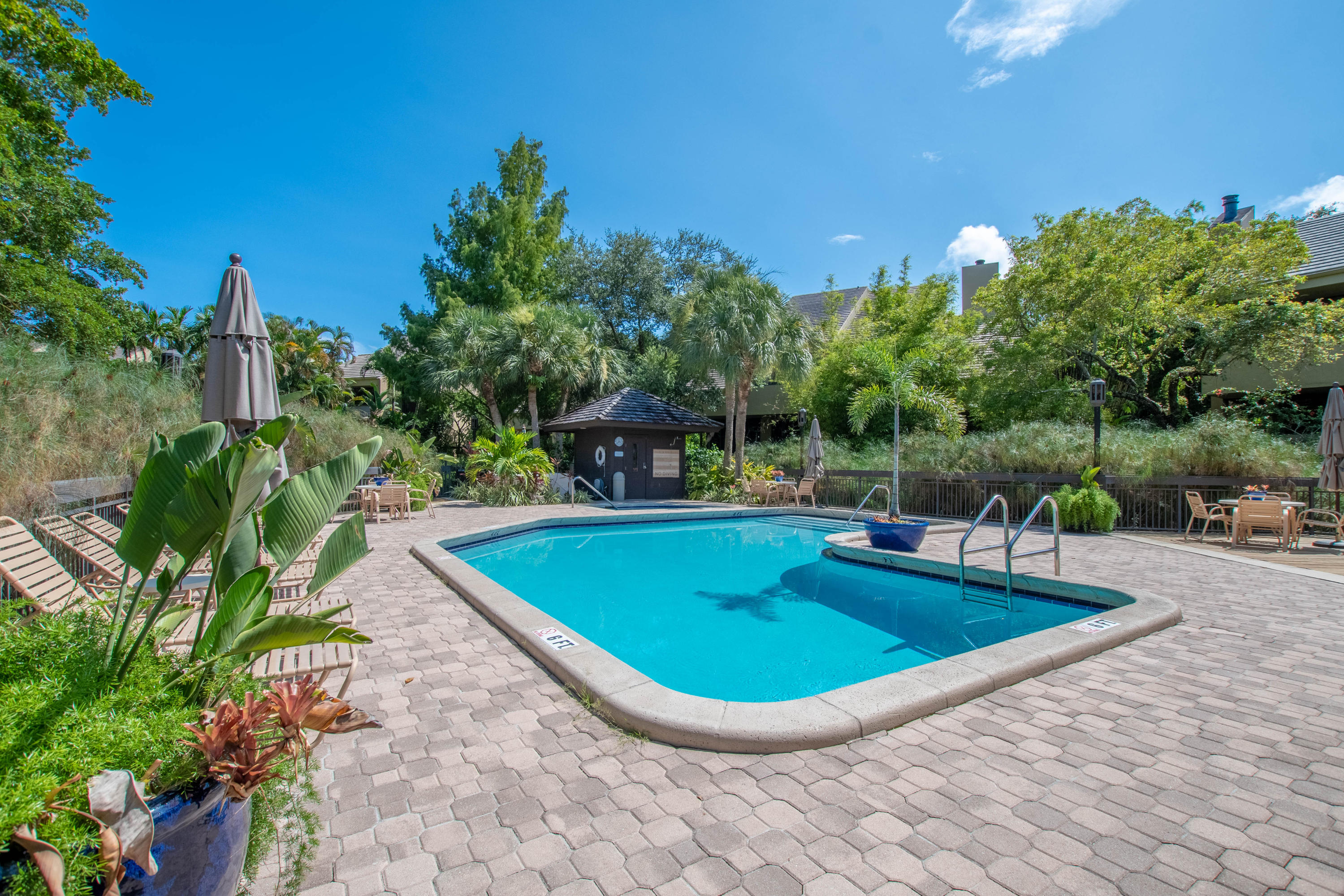 768 St Albans Drive Boca Raton, FL 33486 - Photo 18 of 29 Island Pool