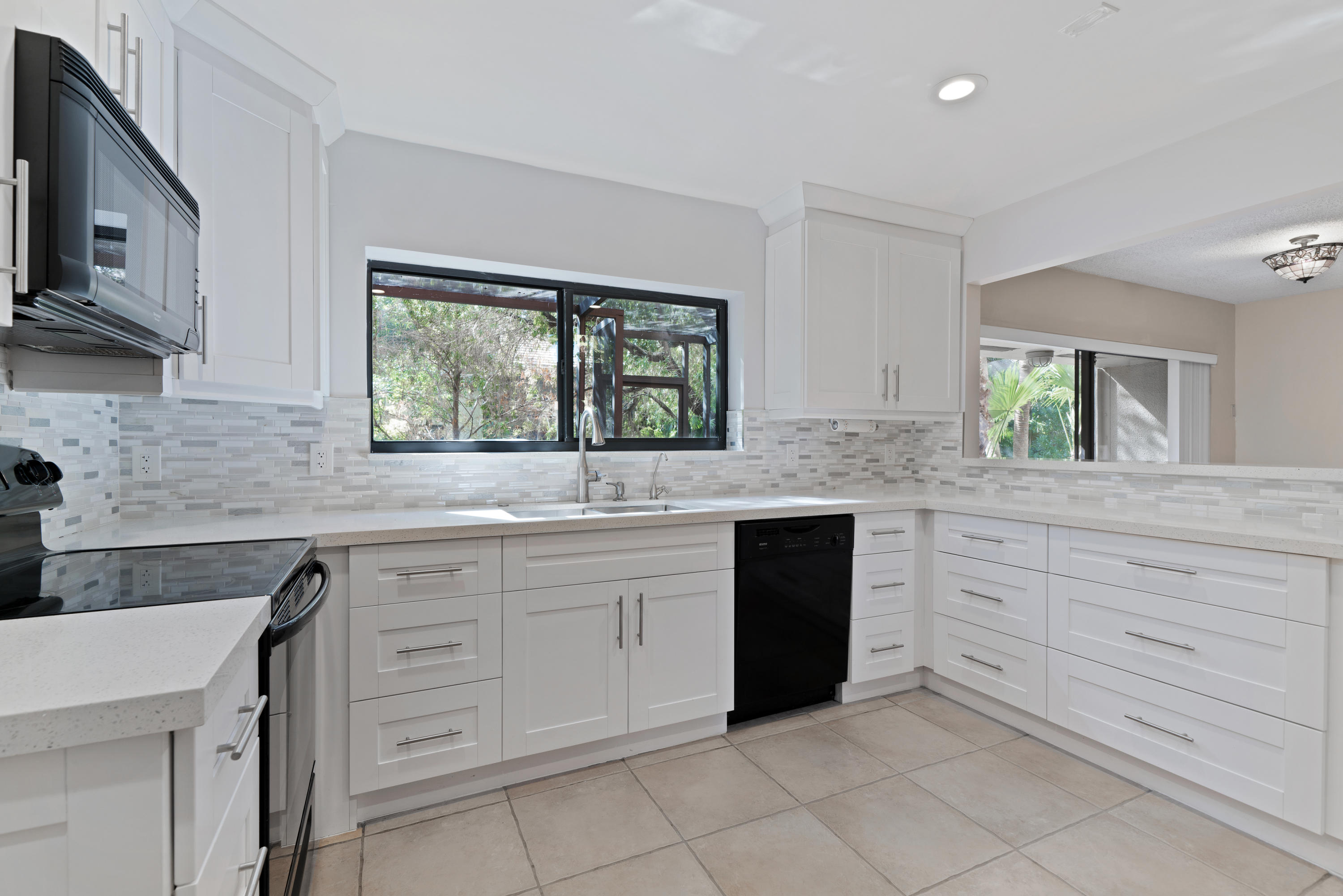 768 St Albans Drive Boca Raton, FL 33486 - Photo 3 of 29 Kitchen