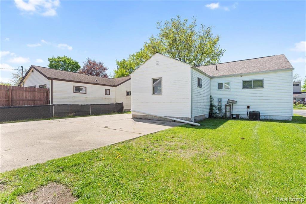 5334 Drayton Road Clarkston, MI 48346 - Photo 22 of 22