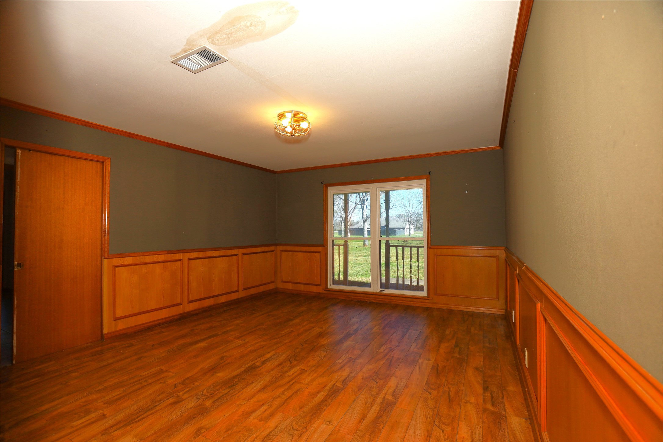 113 Old Angleton Road Lake Jackson, TX 77566 - Photo 9 of 17 Formal Dining/Den