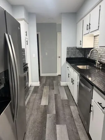 $2,200 | 210 Brook Village Road, Unit 38, Nashua, NH 03062