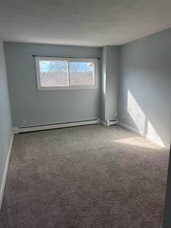 $2,200 | 210 Brook Village Road, Unit 38, Nashua, NH 03062