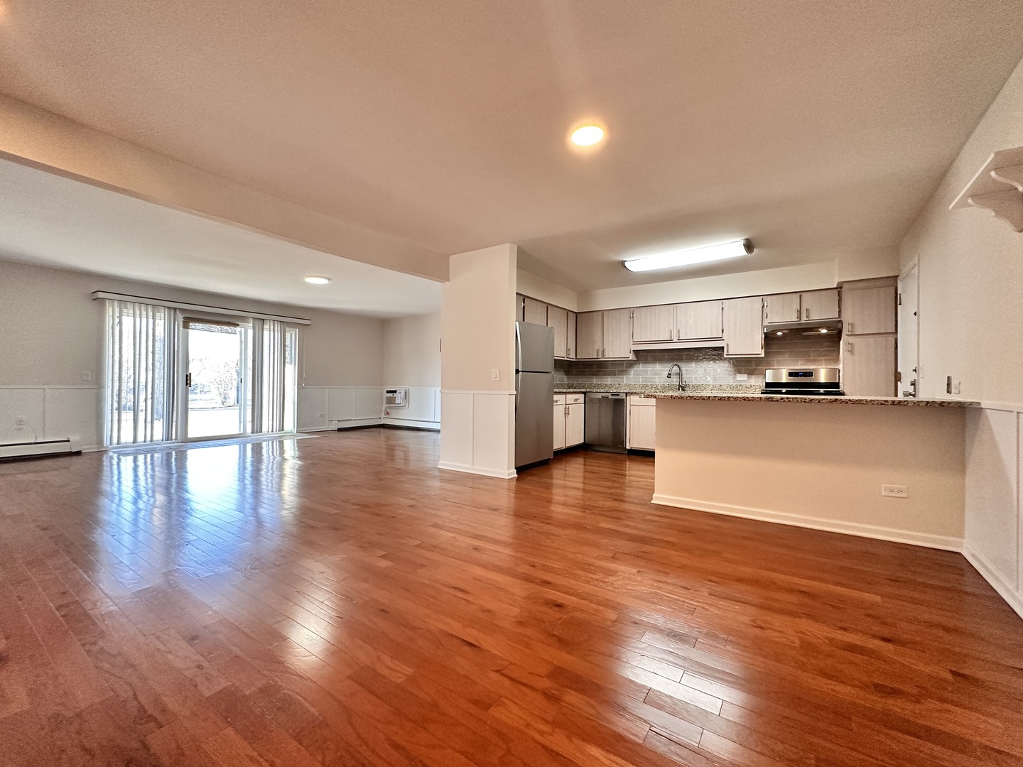 10357 Dearlove Road, Unit 1K Glenview, IL 60025 - Photo 7 of 24 a view of kitchen with wooden floor