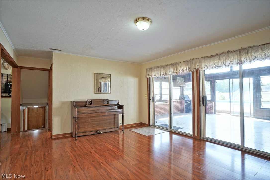 6982 Giddings Road Atwater, OH 44201 - Photo 12 of 31 Gallery Image 12