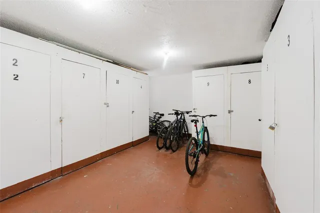 $177,000 | 1811 Jefferson Street, Unit 304, Hollywood, FL 33020