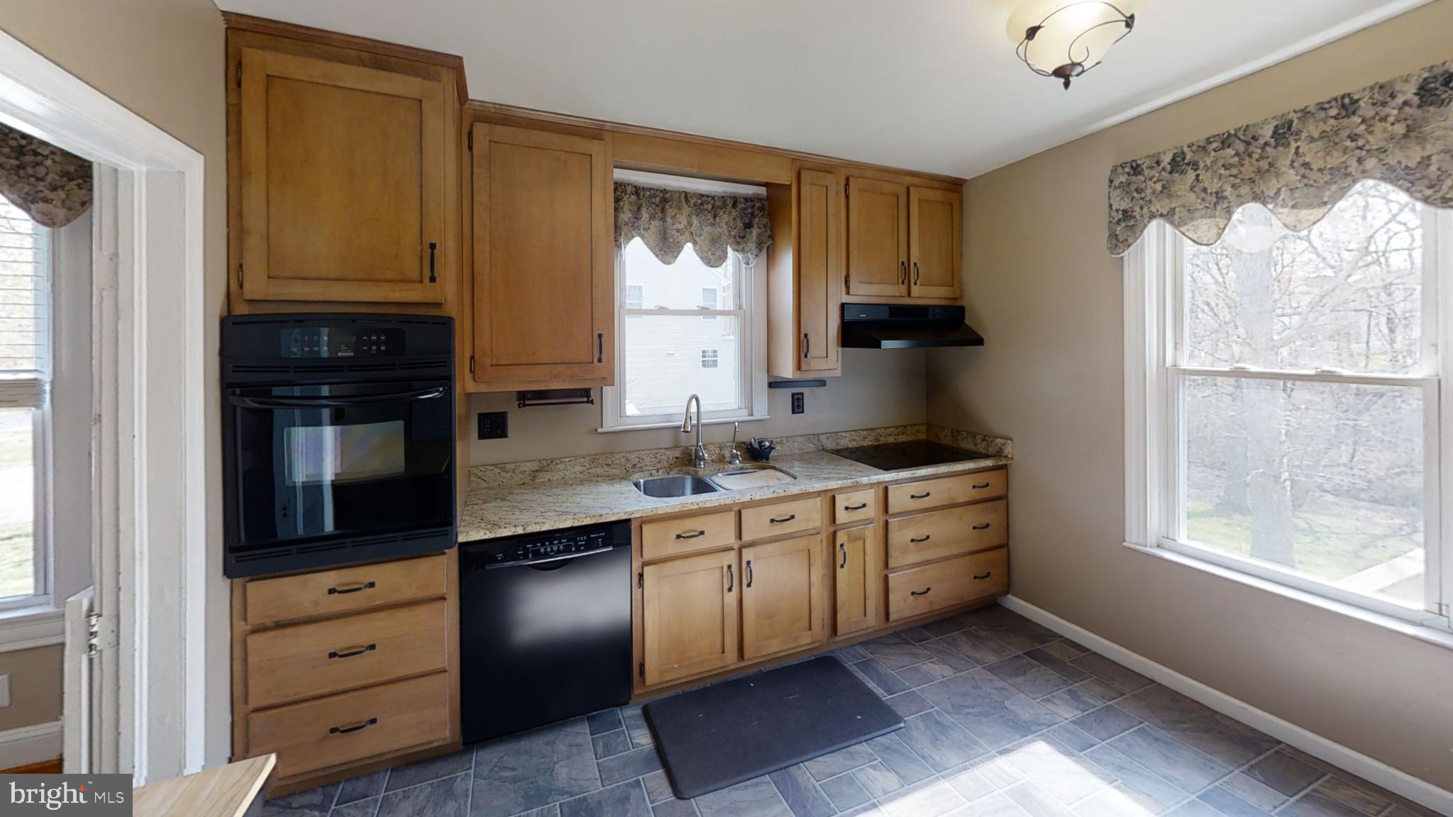 1147 Delmont Road Severn, MD 21144 - Photo 5 of 18 Gallery Image 5