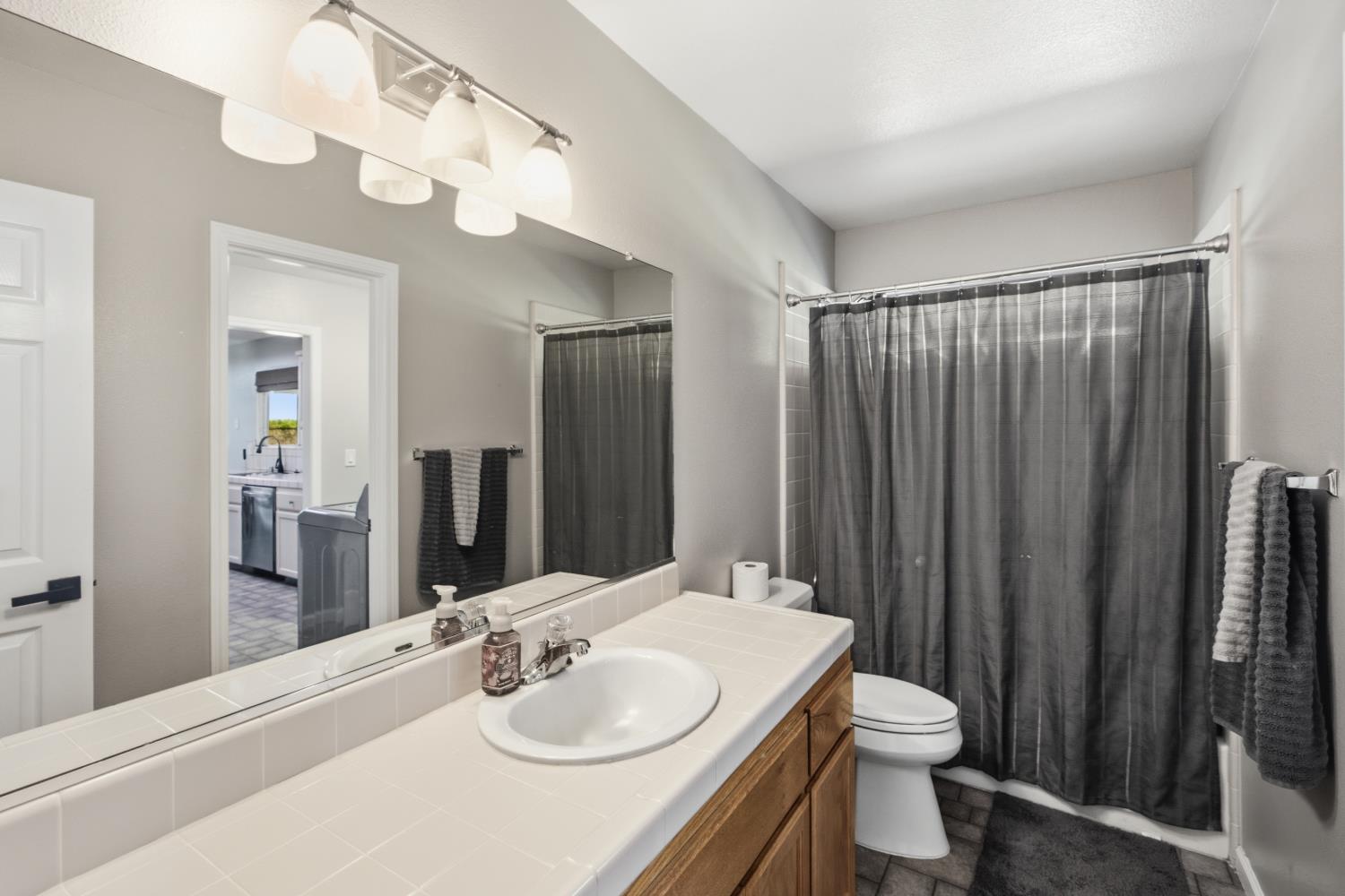 3448 Avenue 416 Reedley, CA 93654 - Photo 17 of 50 Gallery Image 17