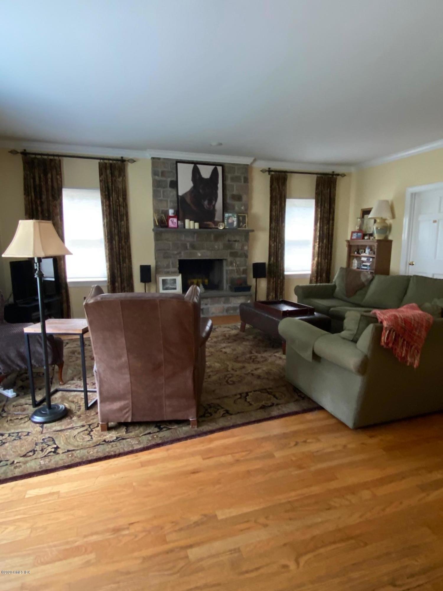 2 Wescott Court Riverside, CT 06878 - Photo 4 of 20 IMG_5998(2)