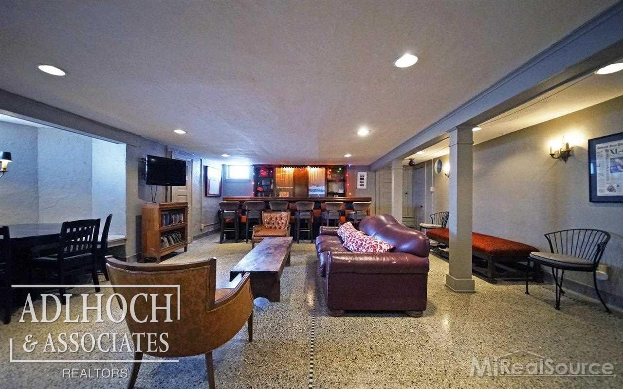 1430 Buckingham Road Grosse Pointe Park, MI 48230 - Photo 21 of 23