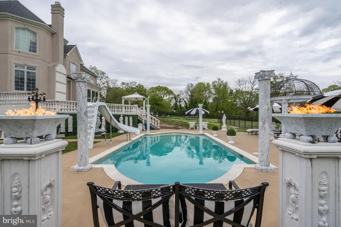 6779 Keller Lime Plant Road Frederick, MD 21703 - Photo 66 of 74 a view of roof with sitting area