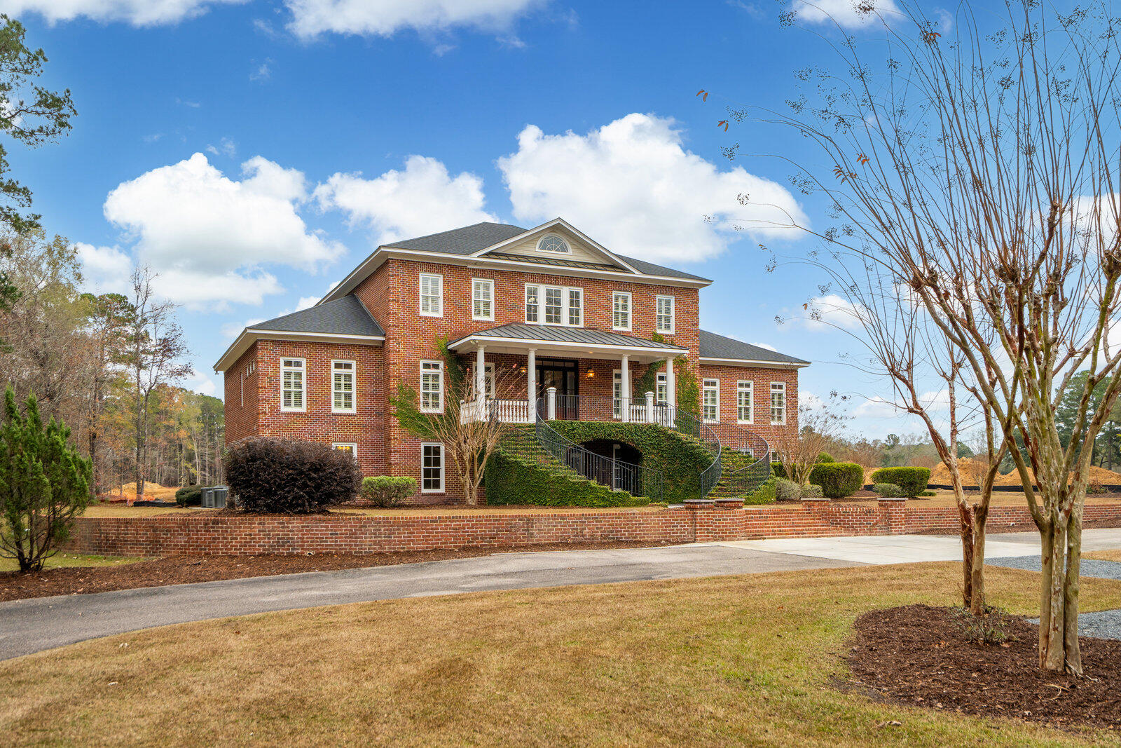 349 Mentor Road Summerville, SC 29483 - Photo 3 of 136 002_349mentorrd-keeneyemarketing-003_850