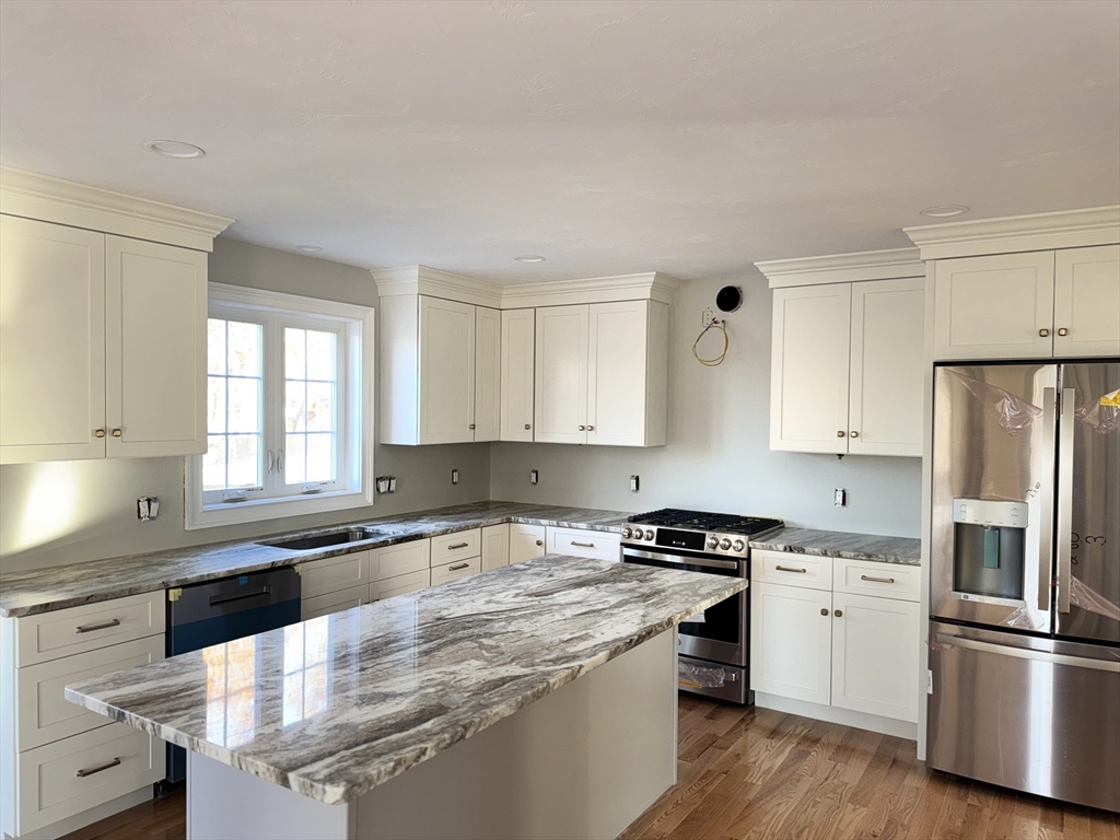 340 Wrentham Road Bellingham, MA 02019 - Photo 7 of 16 Gallery Image 7