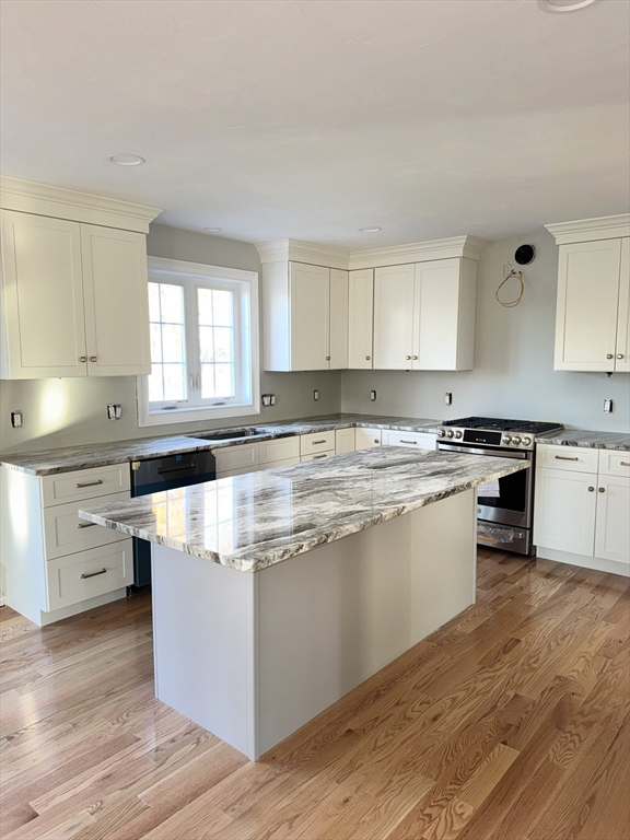 340 Wrentham Road Bellingham, MA 02019 - Photo 8 of 16 Gallery Image 8