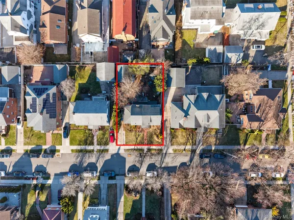 $1,830,000 | 35-20 165th Street | Murray Hill - Flushing