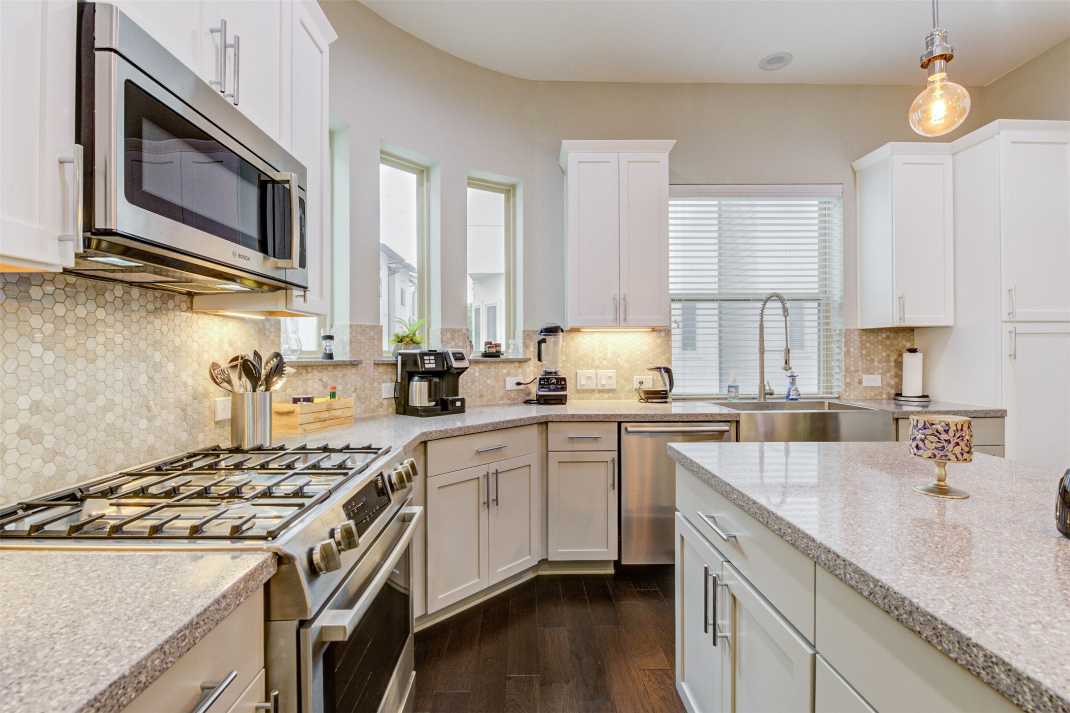 710 Clark Street Houston, TX 77020 - Photo 20 of 37