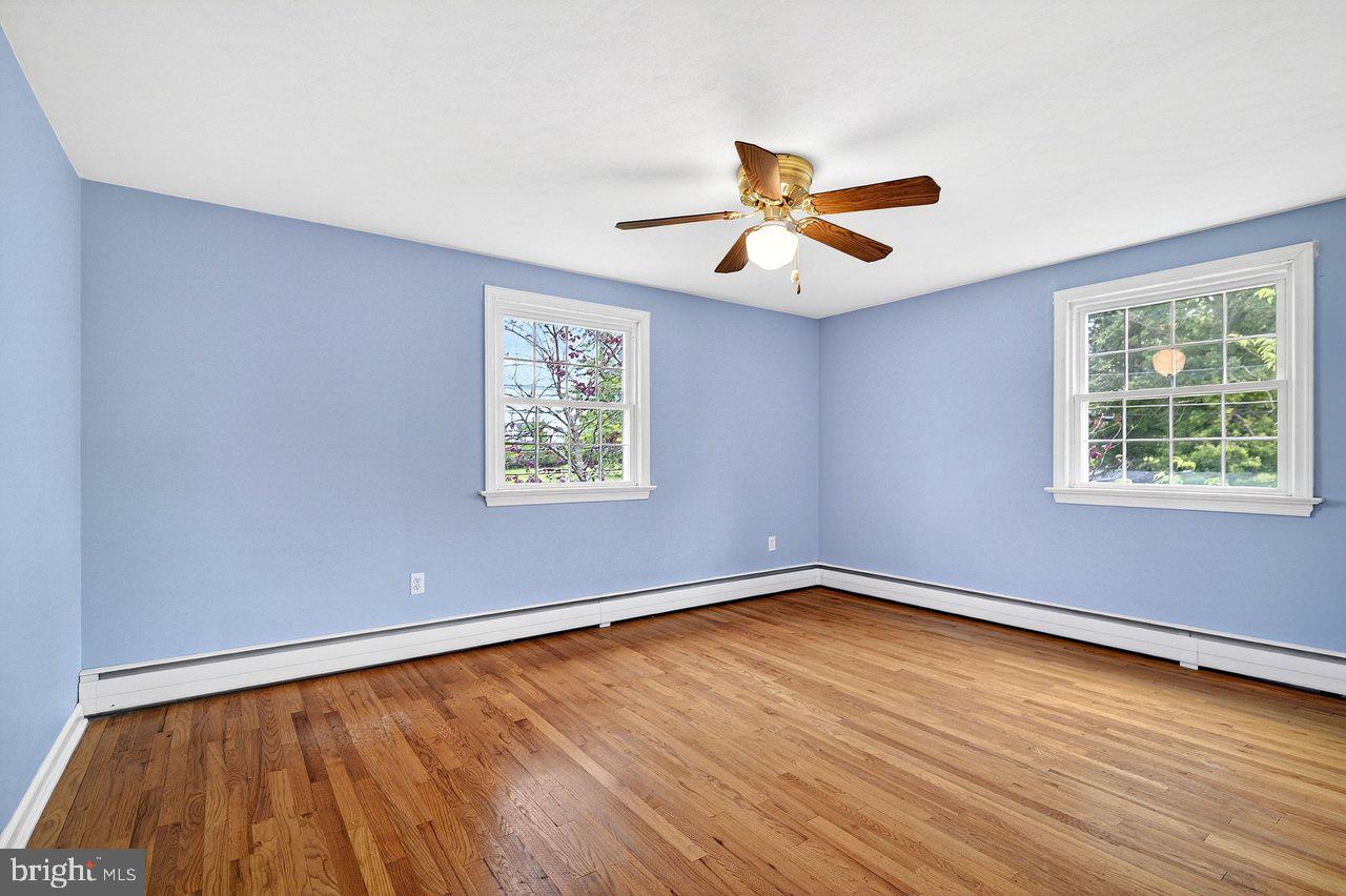 118 Bull Run Road Ewing, NJ 08638 - Photo 30 of 43 Bright and airy blue room with charm.