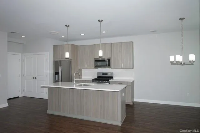 $5,025 | 198 Sutton Court, Unit 198, Mount Sinai, NY 11766