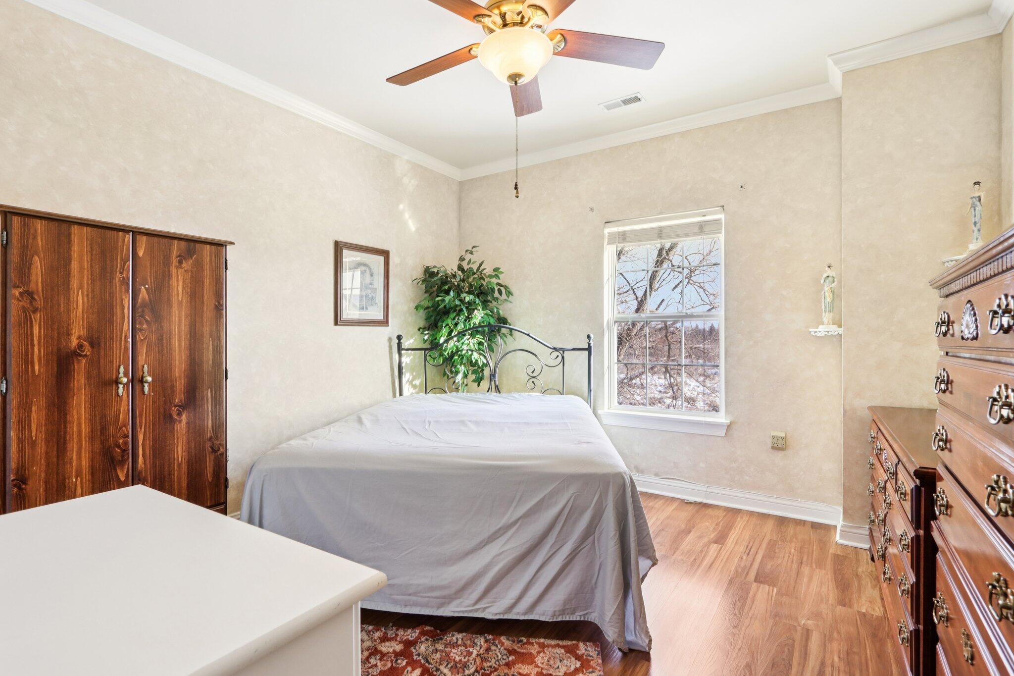 8648 Roxbury Way Oak Creek, WI 53154 - Photo 29 of 38 2nd Bedroom!
