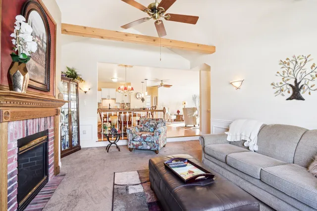 $344,900 | 8648 Roxbury Way, Oak Creek, WI 53154