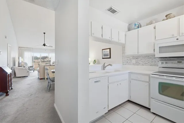 $230,000 | 414 Cerromar Circle South, Unit 249, Venice, FL 34293