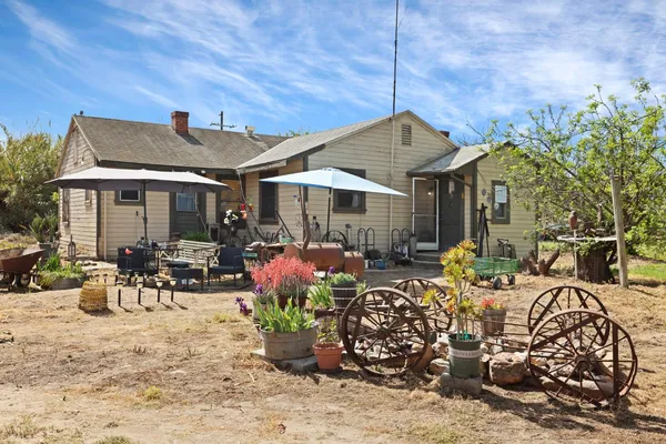 $799,000 | 21398 Oleander Avenue, Manteca, CA 95337