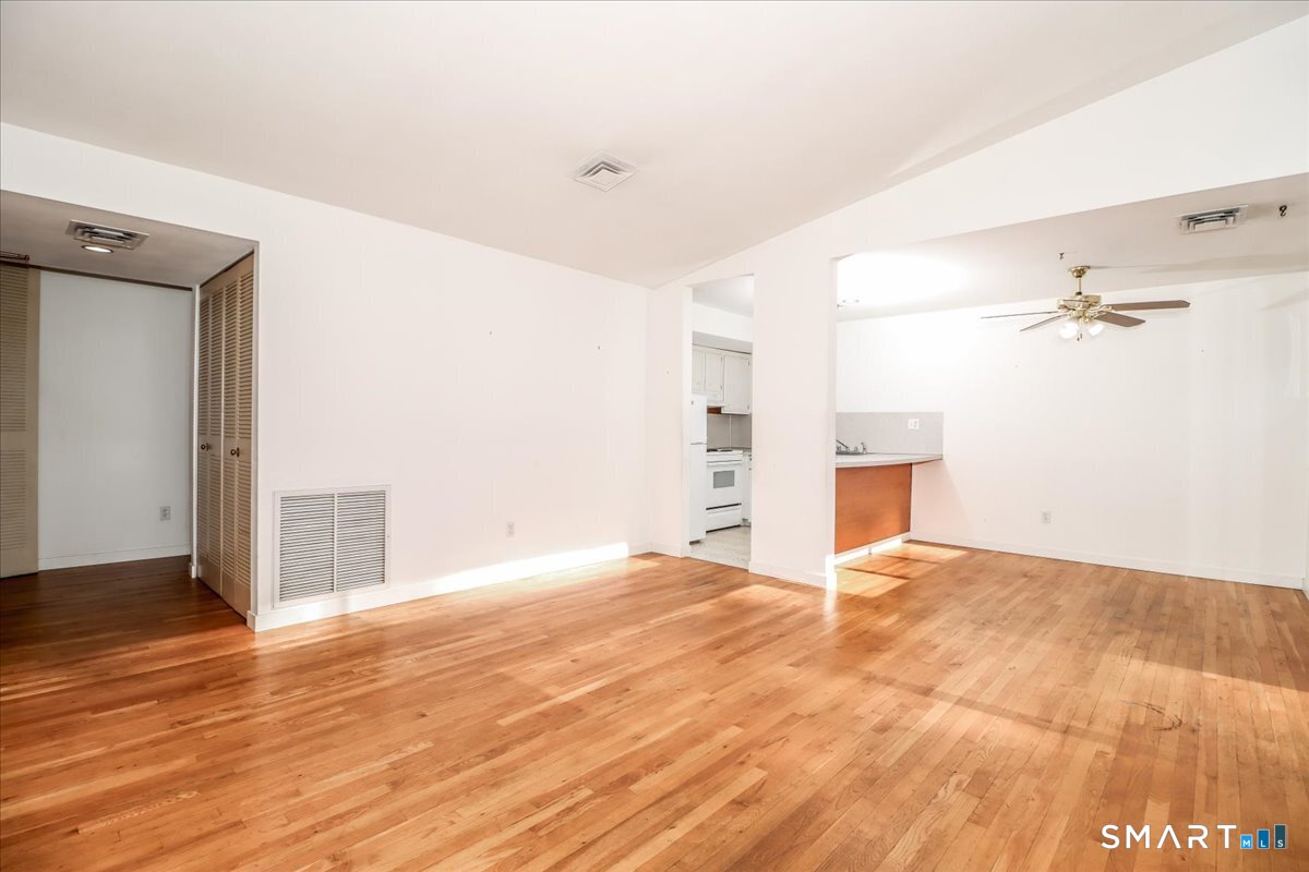 229 Bacon Pond Road, Unit 453 Woodbury, CT 06798 - Photo 11 of 37