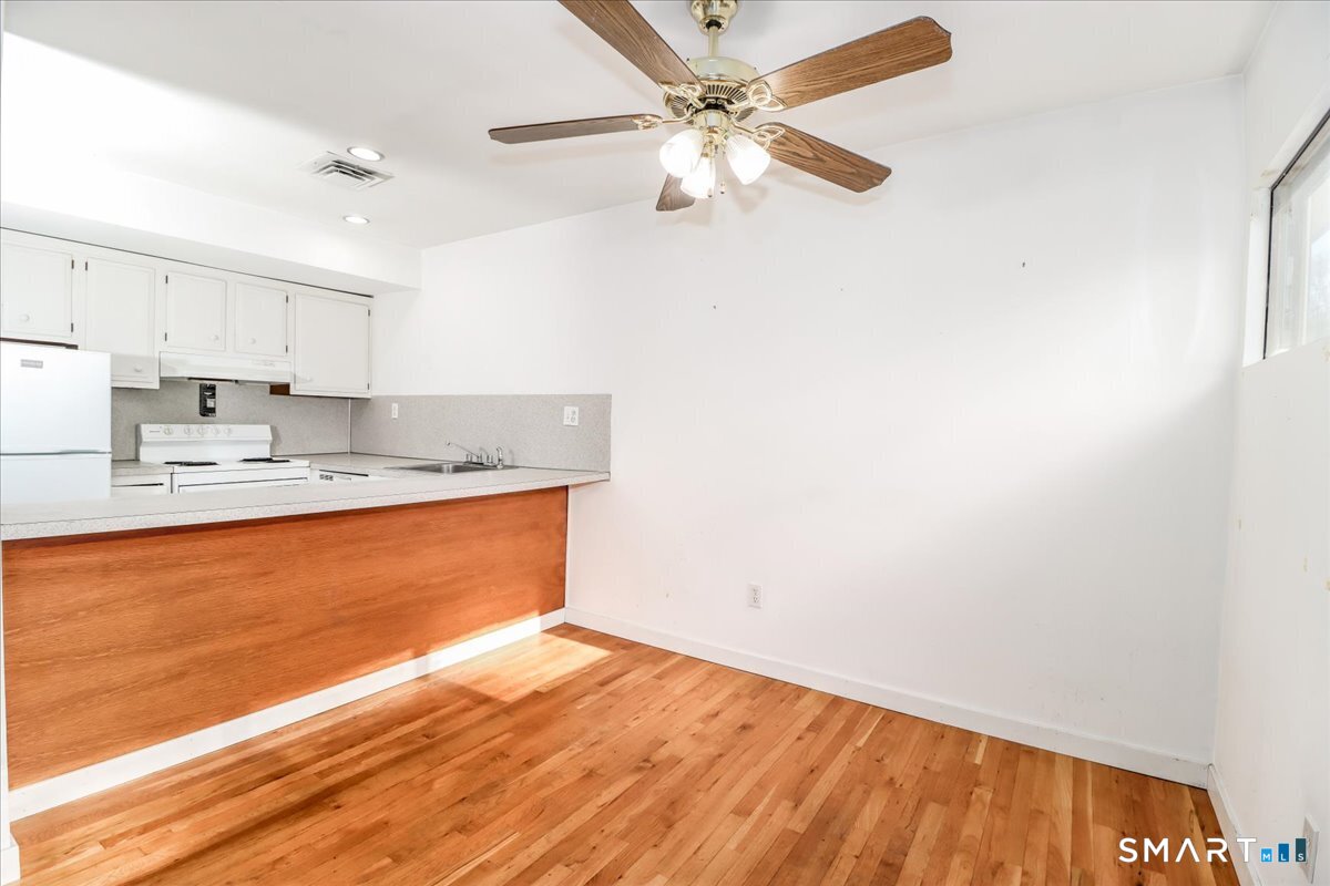 229 Bacon Pond Road, Unit 453 Woodbury, CT 06798 - Photo 16 of 37